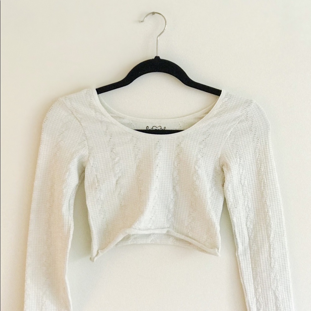 Free People long sleeved crop top